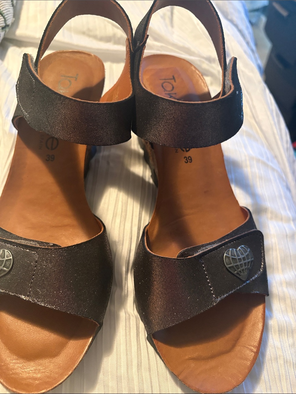 Brown Metallic Leather Ankle-Strap Sandals That me brand